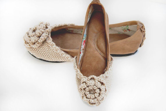 Hand woven wool and leather Brittany ballet flat shoes in mud brown and linen beige custom made