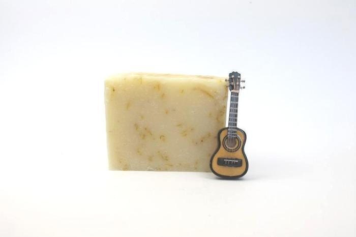 YELLOW SUBMARINE. Unscented chamomile and calendula. Face and body soap. Cold process, vegan handmade. All natural.