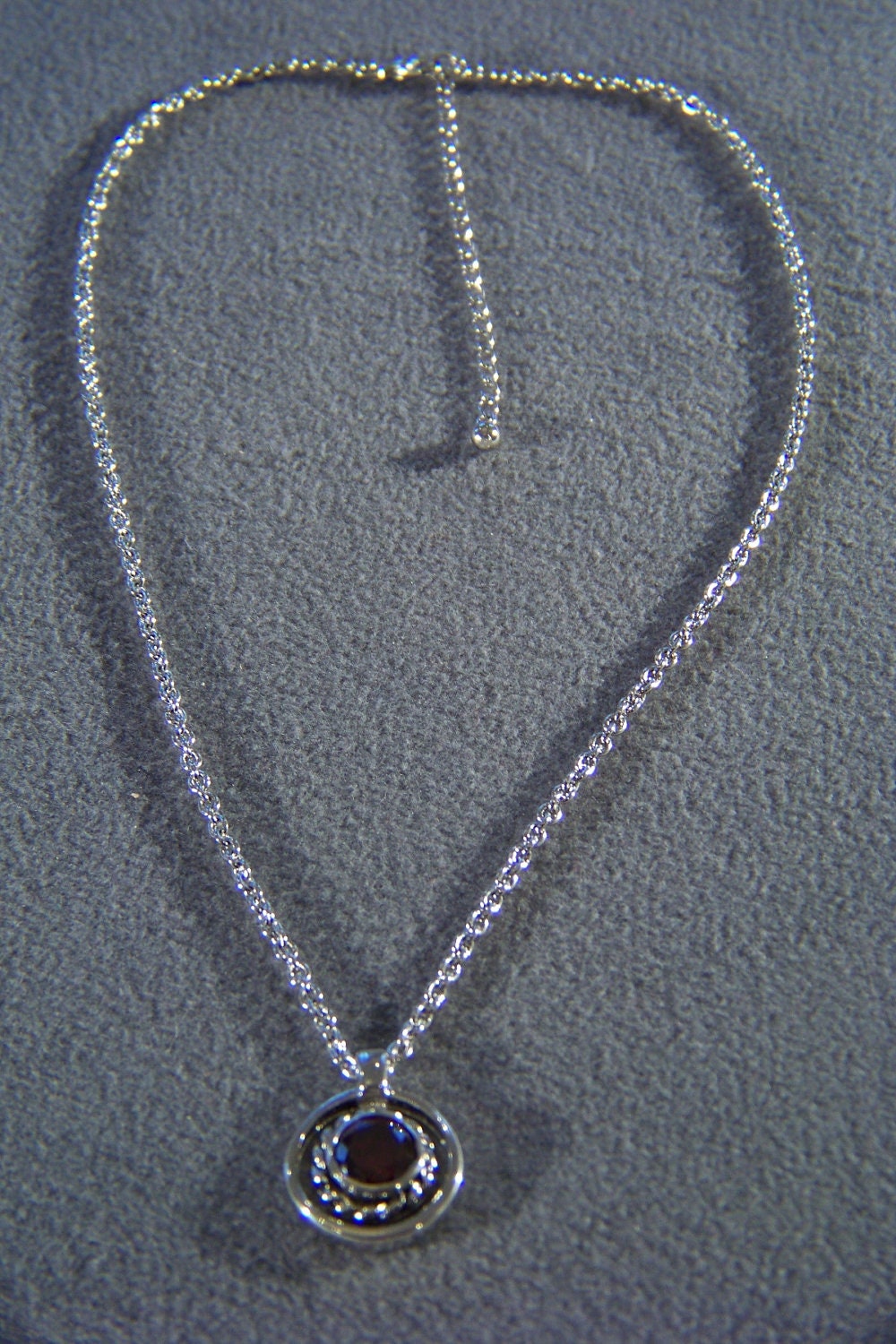 Vintage Silver Tone Large Round Ruby Red Rhinestone Etruscan Style Bold Twisted Cable Pendant Charm Necklace Chain 24 " Adjustable