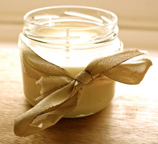 Home-made soy container candle