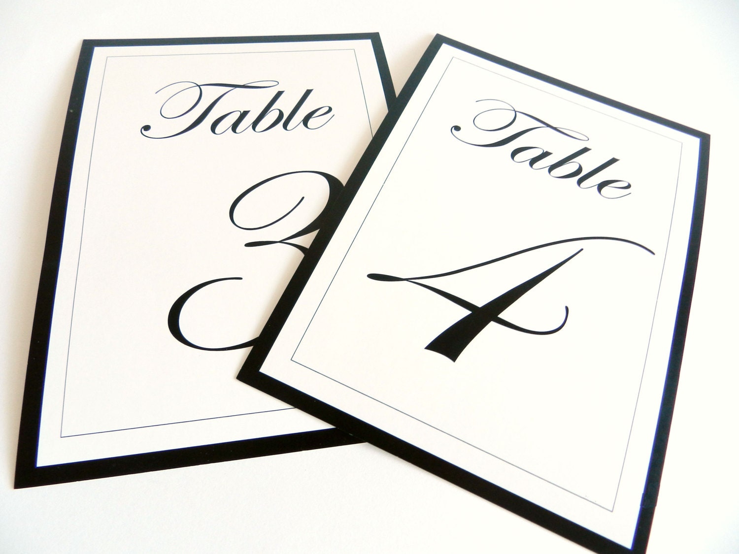 Wedding Table Numbers I Elegant black and white I 4 types of calligraphy - FunkyBoxStudio