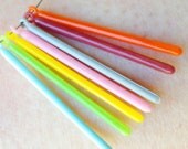 Kitsch Rainbow Sparkler Necklace Plastic Retro Vintage Bead