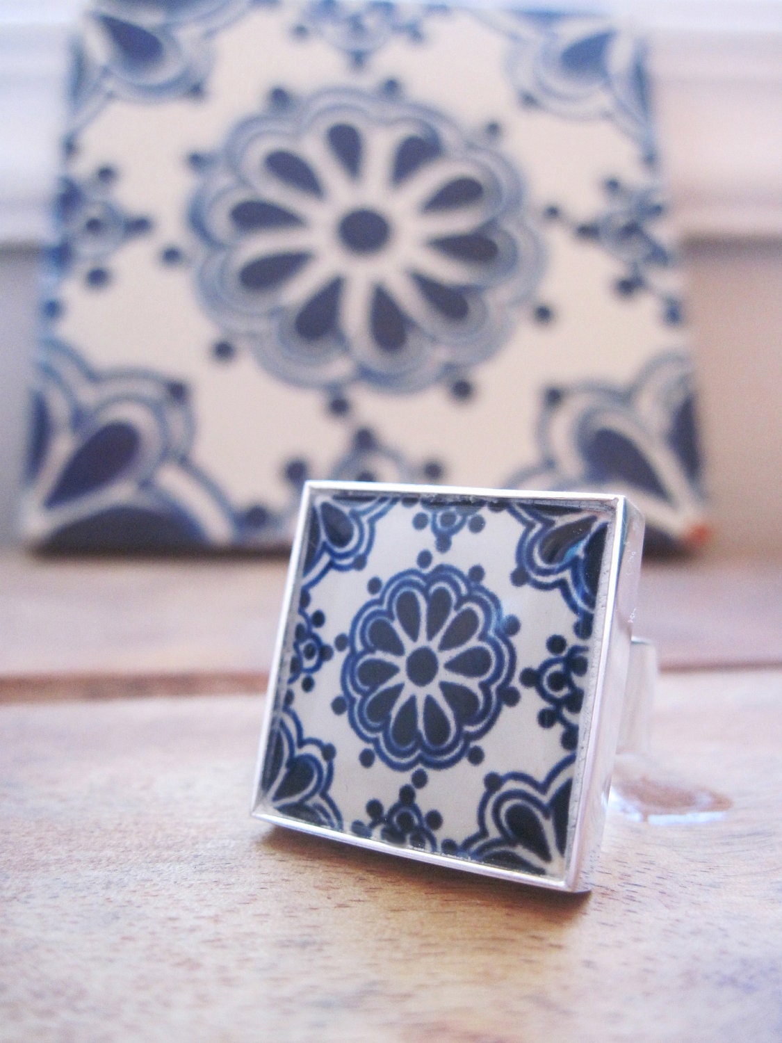 SALE, Mexican Talavera Tile Design Ring, Mexican folk art jewelry, Dark blue and white, silver overlay cocktail ring, Southwestern Jewelry