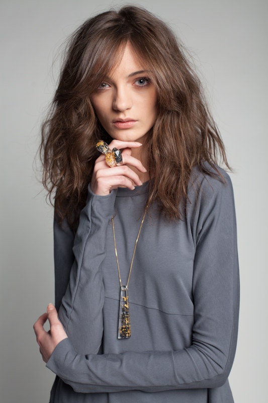 Fashion Necklace, Geometric 25 Gold Leaves and Carborundum Resin Necklace with Long Gold Chain, Fashion Jewelry
