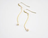 Petit pearl earrings - tiny ivory dangle gold earrings everyday or bridesmaids jewelry - edor