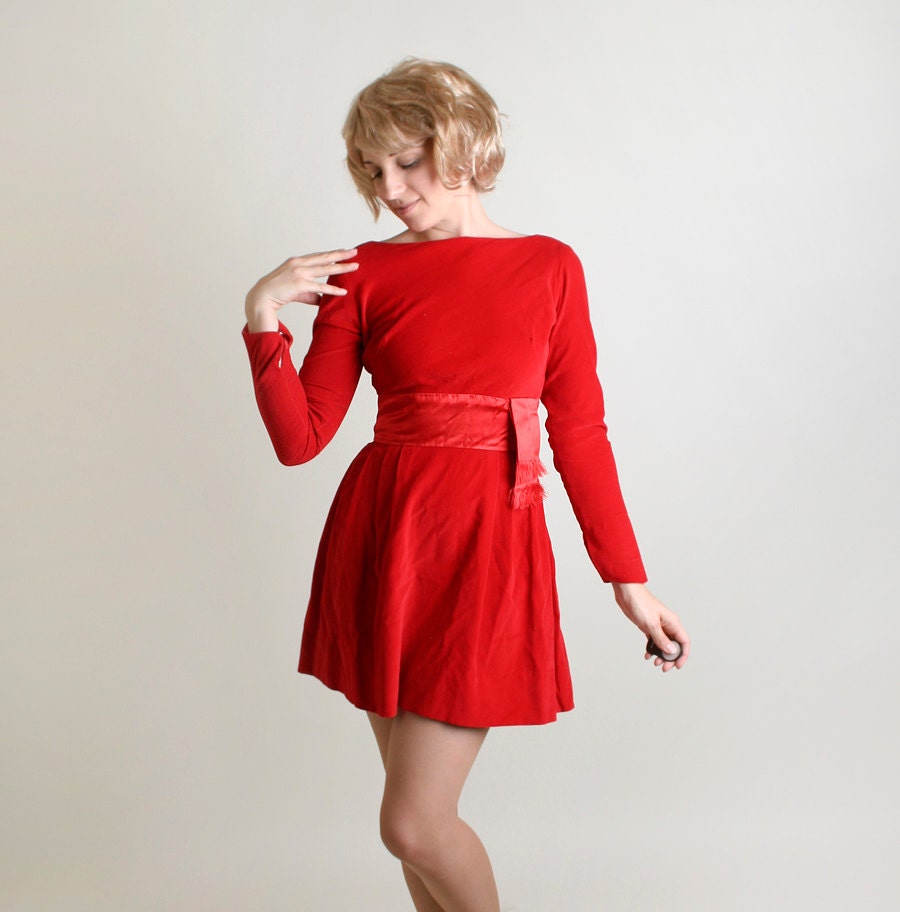 Vintage 1960s Mini Dress - Red Hot Velvet Long Sleeve Dress - Small - zwzzy