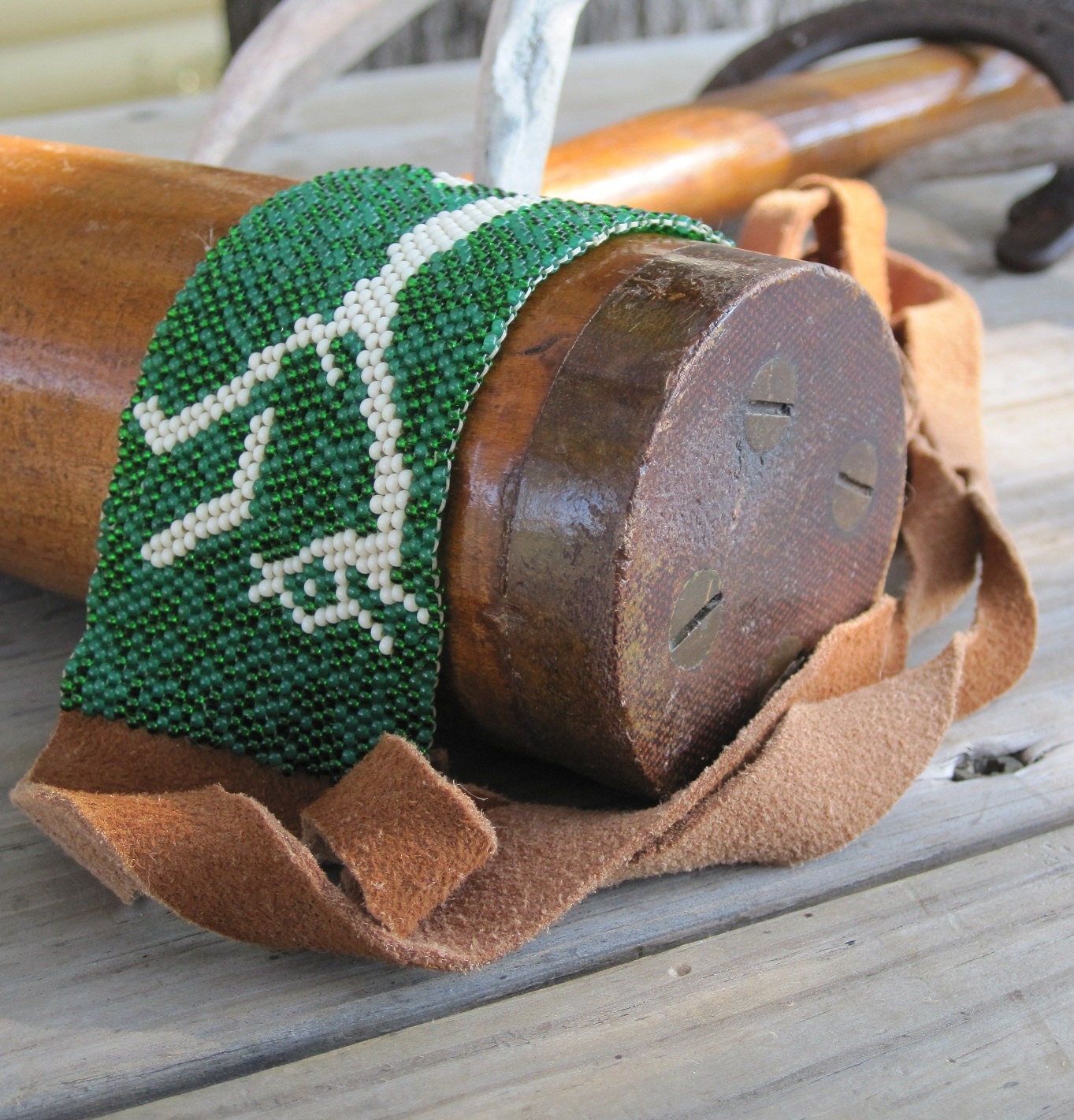 The Green Hills of Uffington - Uffington White Horse Beaded Cuff Bracelet/Armband Beadweaving Pattern PDF