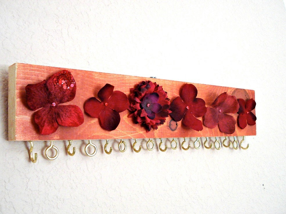 Jewelry display - Red flowers - repurposed from scrap wood by Lolailo