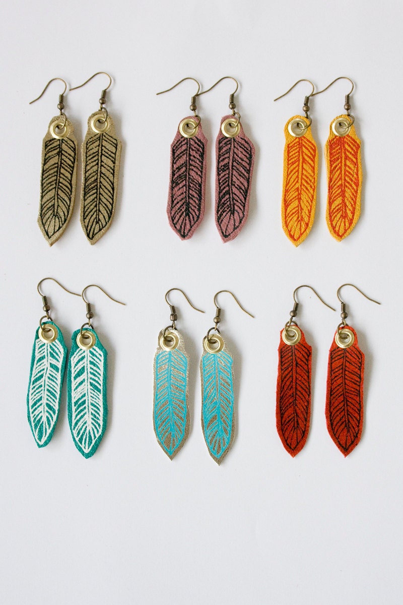 Leather feather pair of earrings screen-printed feather - 6 different colors available