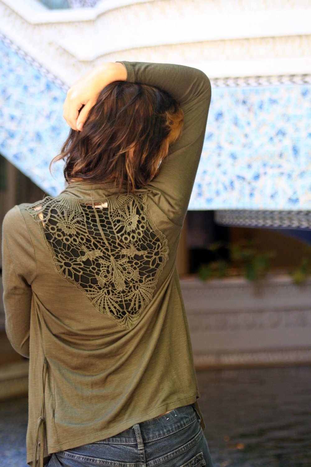 SALE - MEDIUM simple green crocheted detailed thin sweater casual holiday fall spring