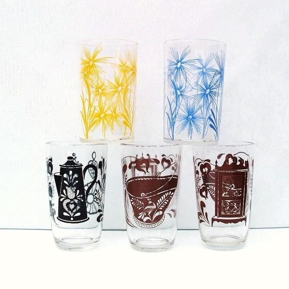 Vintage Juice Glasses, Juice Tumblers, Retro Kitchenware, Drinking Glasses - 4 ozs