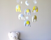 Baby crib mobile - Custom Baby Mobile - Elephant Mobile - Giraffe Mobile - You can PICK ur COLORS and FABRIC :)