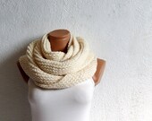 Big Discount Sale..Neck Scarf, infinity Scarf.Block Infinity Scarf. Loop Scarf, Circle Scarf, Neck Warmer. Cream Crochet Infinity