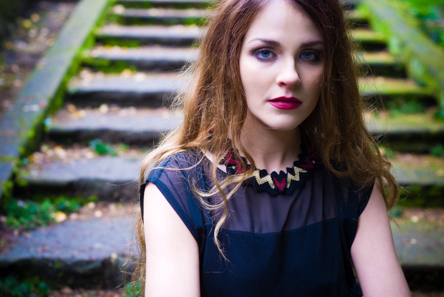 Thorn - Knitted Statement Necklace, Sculptural Chevron knit in Wine and Gold