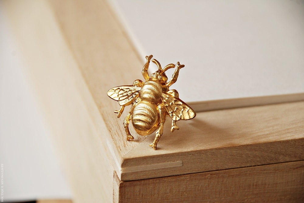 Bee specimen Ring