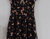 Vintage 1950's Beautiful Black Playful Print dress size 8 Halloween