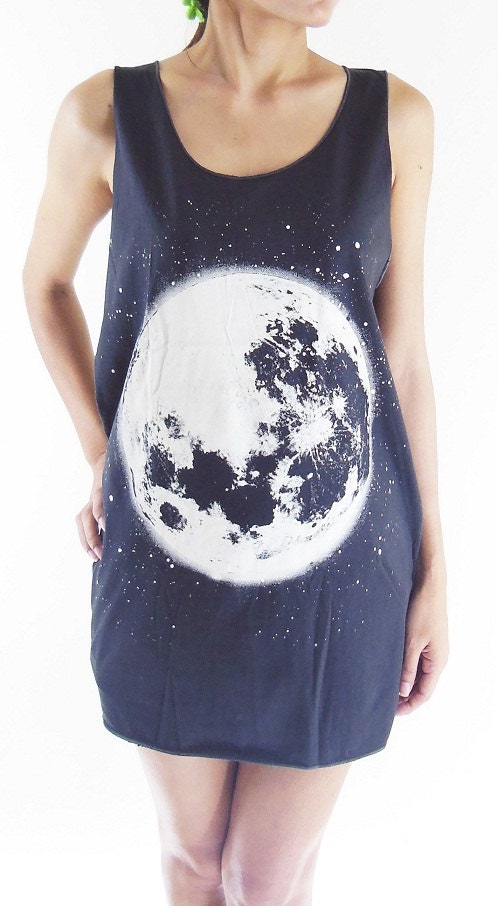 The Moon Shirt -- Space Shirt Sky Moon Night Shirt Moon T-Shirt Women Tank Top Women Tunic Sleeveless Singlet Women T-Shirt Size M