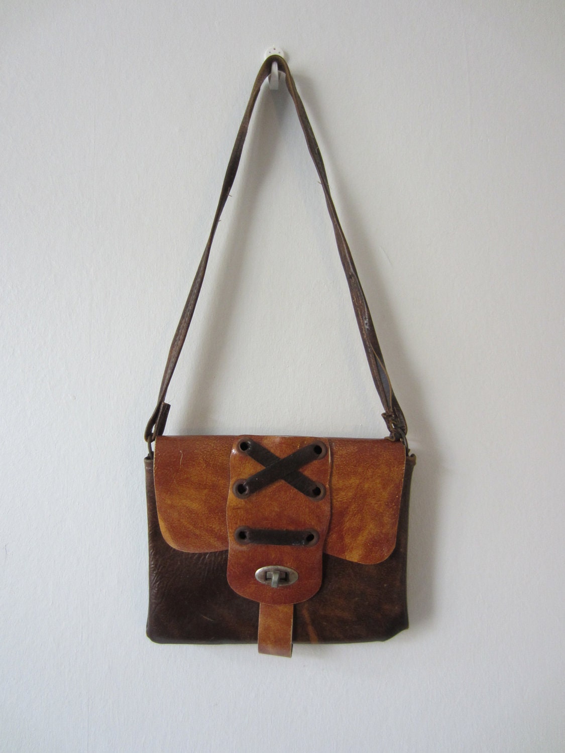 70s Brown Western Pleather Purse w/ Lace Decoration // Vintage Boho Cowgirl Vinyl Handbag
