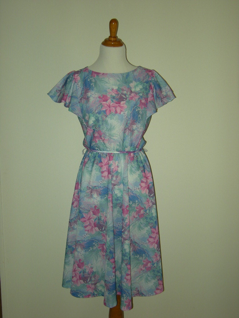 Flowered Flutter Sleeve Studio 36 Vintage 1980s Dress