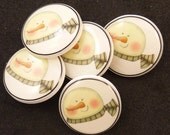 5 Snowman  buttons.  Snowman SHANK sewing buttons.