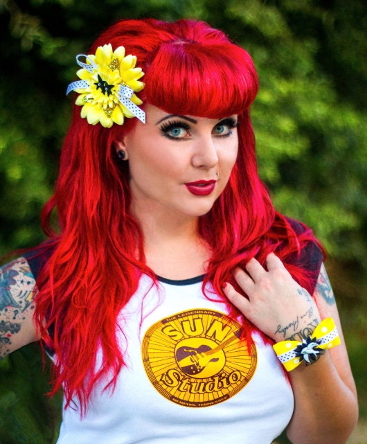 Vintage Lover Swallows & Sparkly Stars Daisy Dot Hair Flower - Yellow