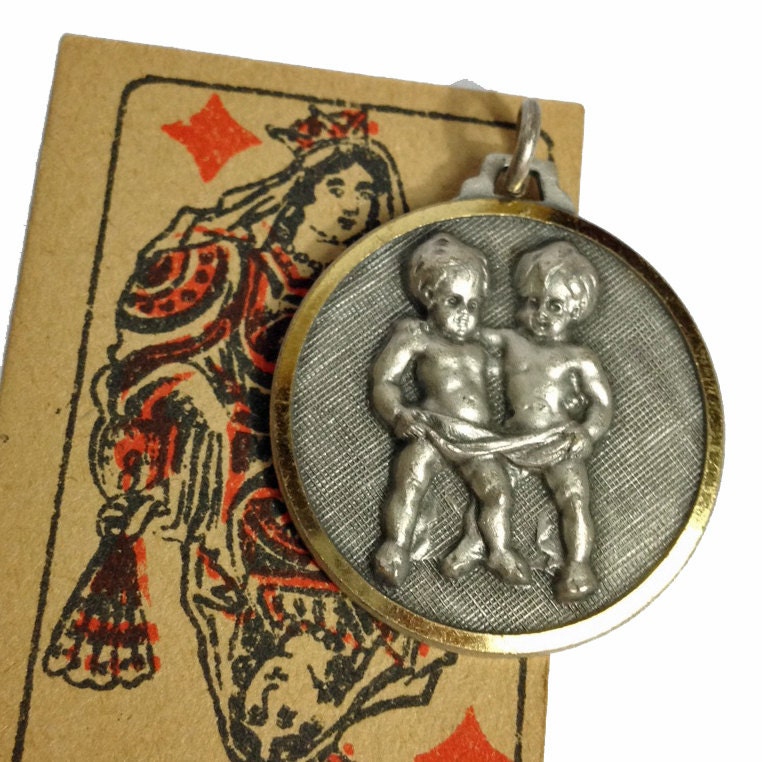 VINTAGE GEMINI MEDAL 60s Zodiac Italy