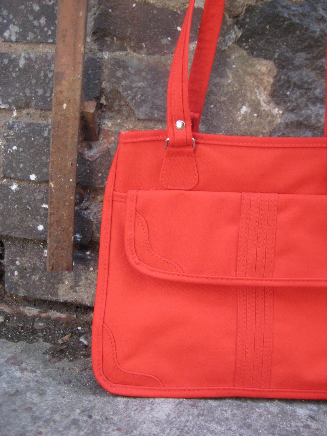 Sweet Vintage 70s Red Canvas Purse