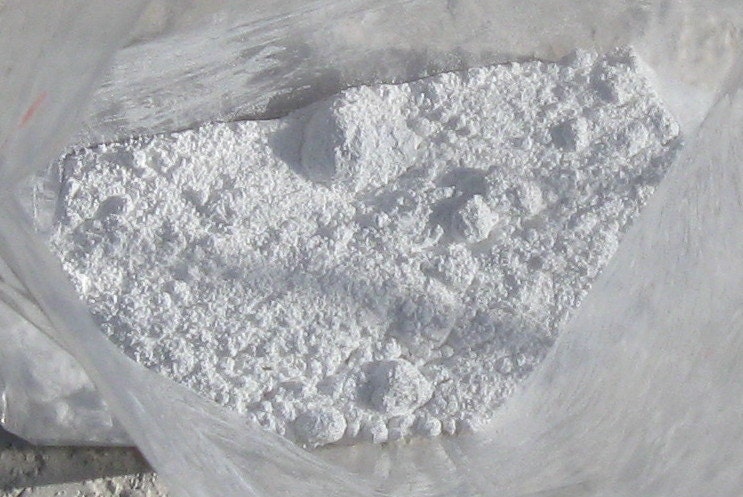 Titanium Dioxide Powder 1 oz Soap Colorant for Handmade Soaps Lotions Creams and more