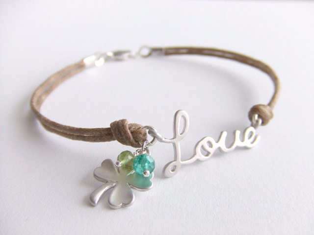 Love Shamrock Jewelry Bracelet, Four Leaf Clover,  Emerald Gemstones, Everyday Wearable, Gift for Her, August Birthstone Peridot