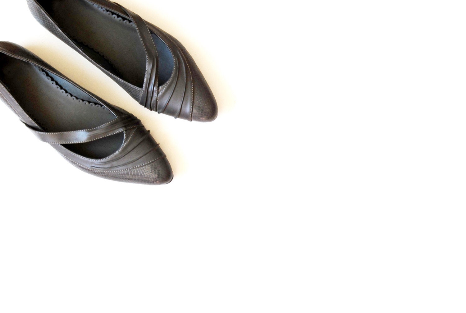 vintage SNAKESKIN flats /  1980s bandage CUT OUT skimmers