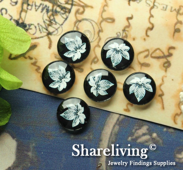 10pcs 12mm Handmade Photo Glass Cabs Cabochons (Leaf)    -- BCH205F