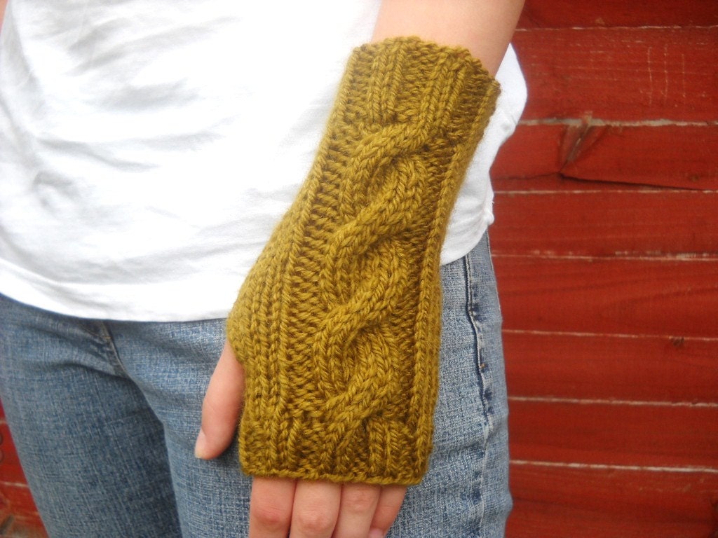 Cable Knit Wrist Warmers fingerless gloves fingerless mittens Olive Green