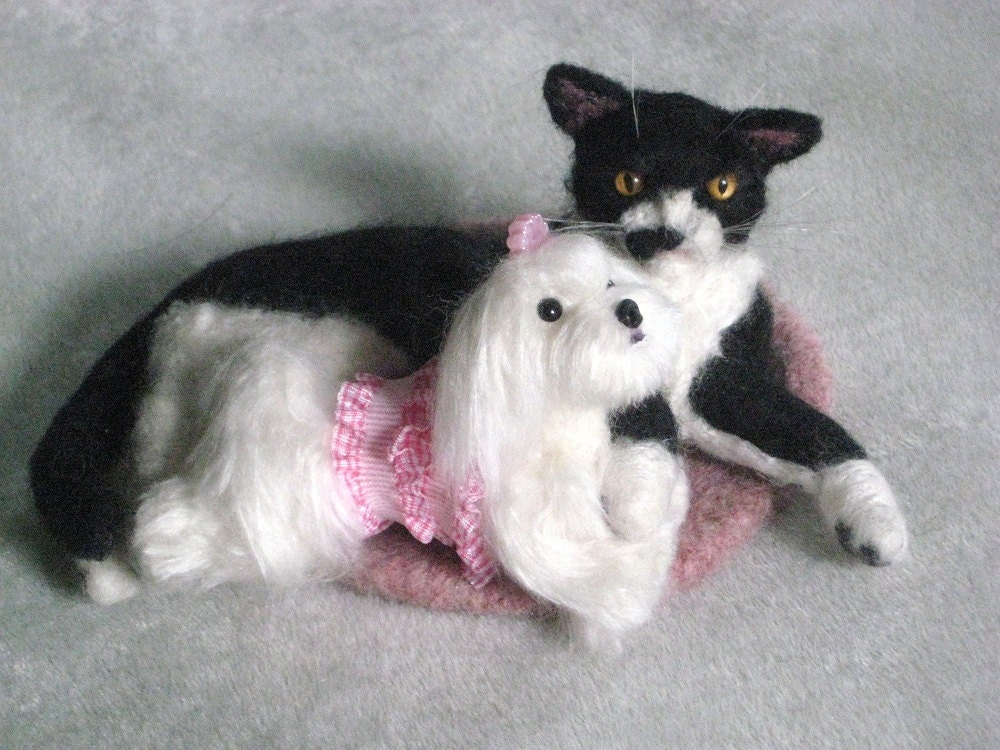 Wedding Cake Toppers / Custom Miniature Sculpture of your pets on your Wedding cake / Cute