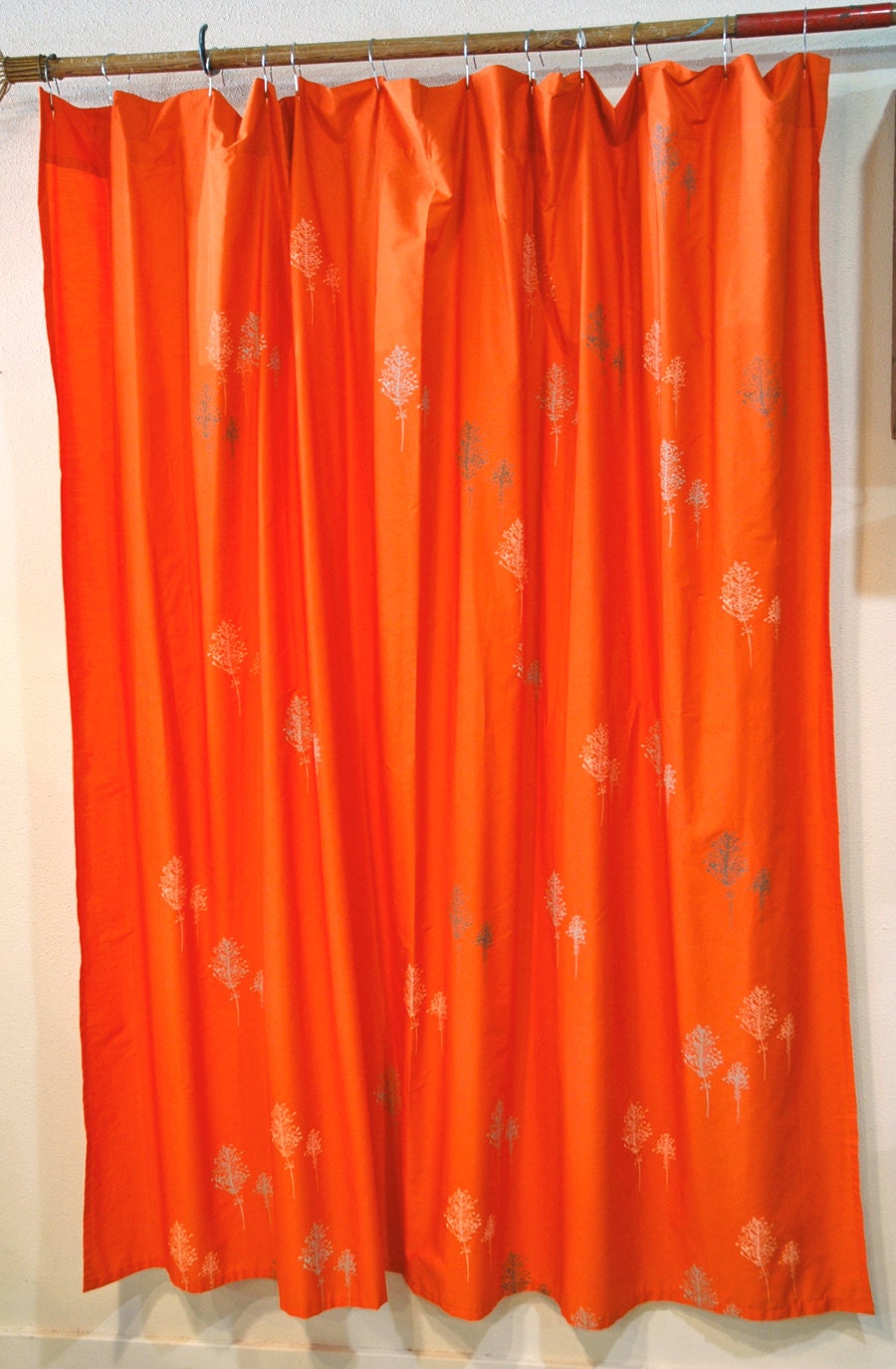 Zenith Curved Shower Curtain Rod Mint and Coral Shower Curtain