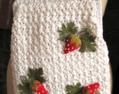 Vintage Summer Strawberries White Raffia Purse Handbag Kiss Lock 1950s