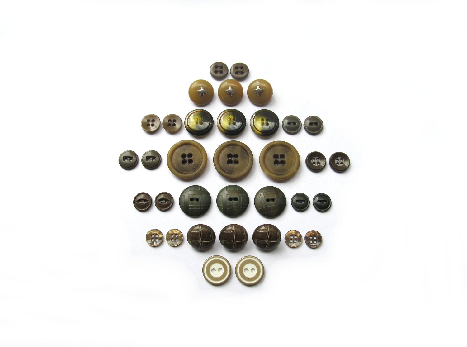Olive You Vintage Button Sets