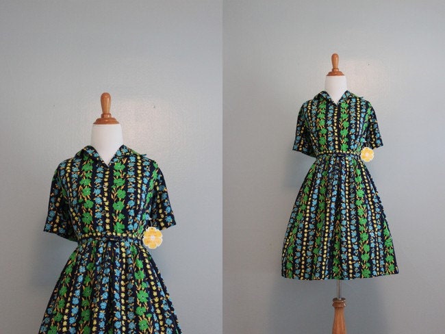 Vintage 1950s Dress / 50s 60s Dark Floral Day Dress / Unworn with Tags 50s Dress