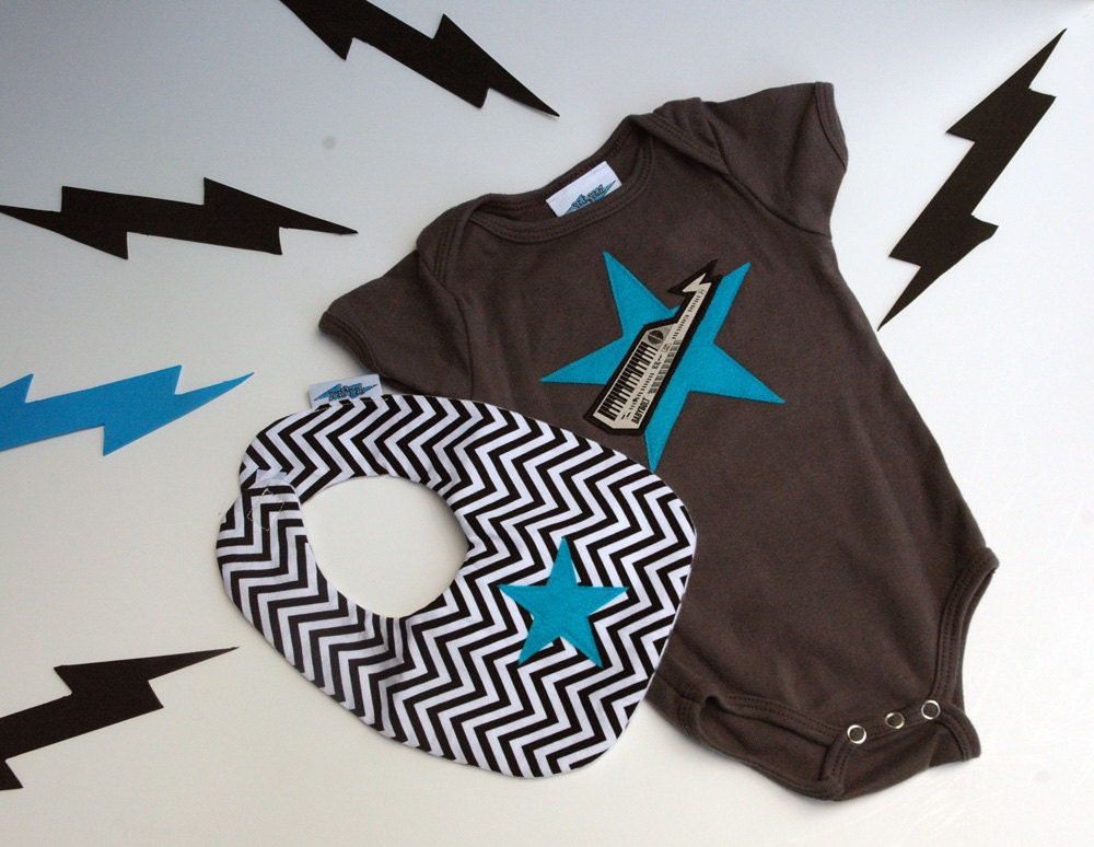Keytar All Star Chevron Welcome Baby Gift Set- Black and White Unisex Baby Gift - babybolt