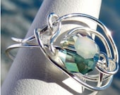 FRIEDA. sage green rose crystal glass and silver wire wrapped ring. size 6