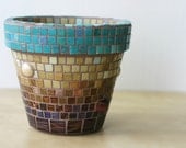 Planets - Mosaic planter with tigers eye stones