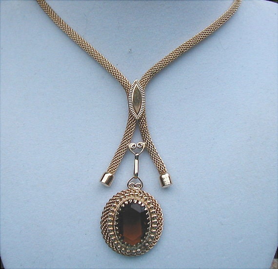 Vintage Sarah Coventry Rolled Mesh Topaz Glass Pendant Necklace