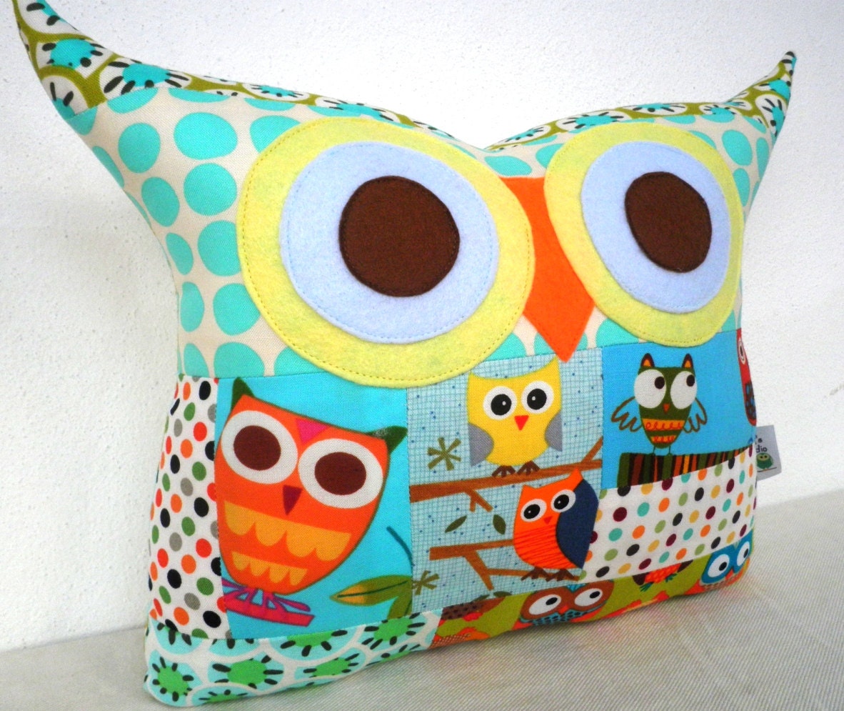 NEW/PATCHWORK /owl family owl pillow/Ready to ship