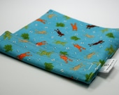Reusable eco friendly washable Sandwich Bag - frogs on blue