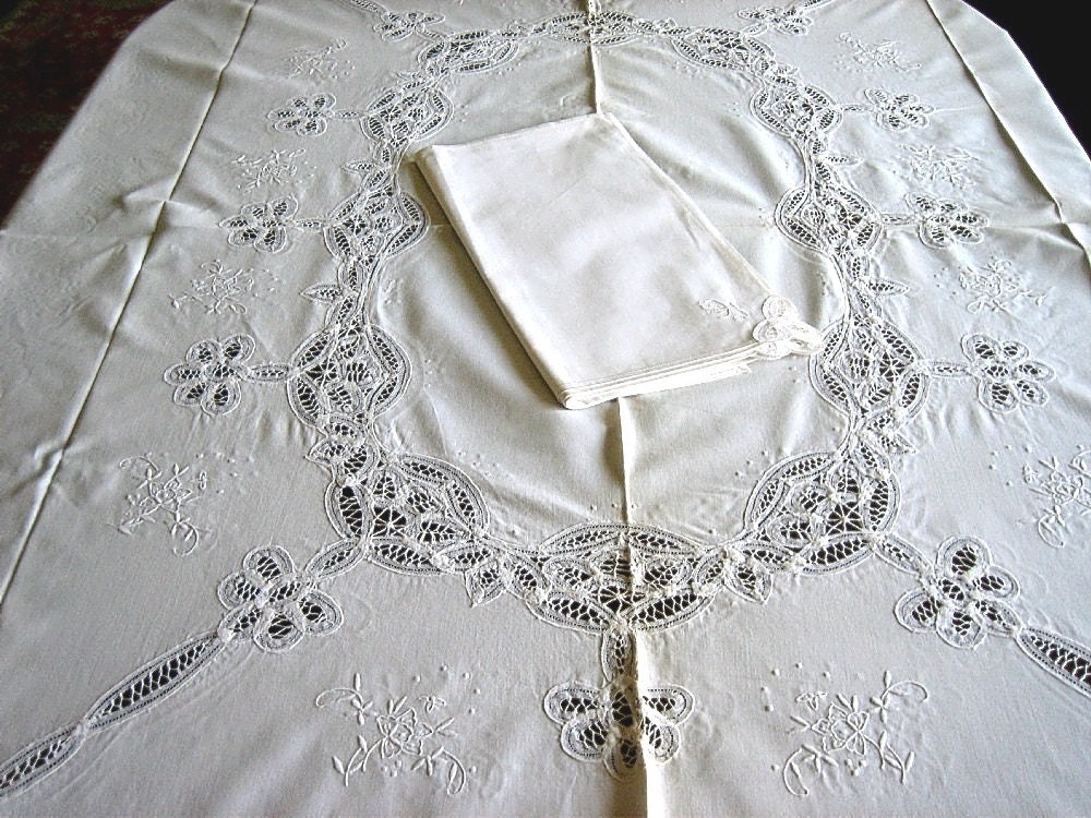 Battenberg Lace TABLECLOTH vintage But NEW Linen Tape Lace White Embroidered 6 NAPKINS 82 inches
