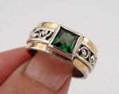 Stunning Sterling Silver  9K Yellow Gold Green CZ filigree Ring size 7 (s r1662)