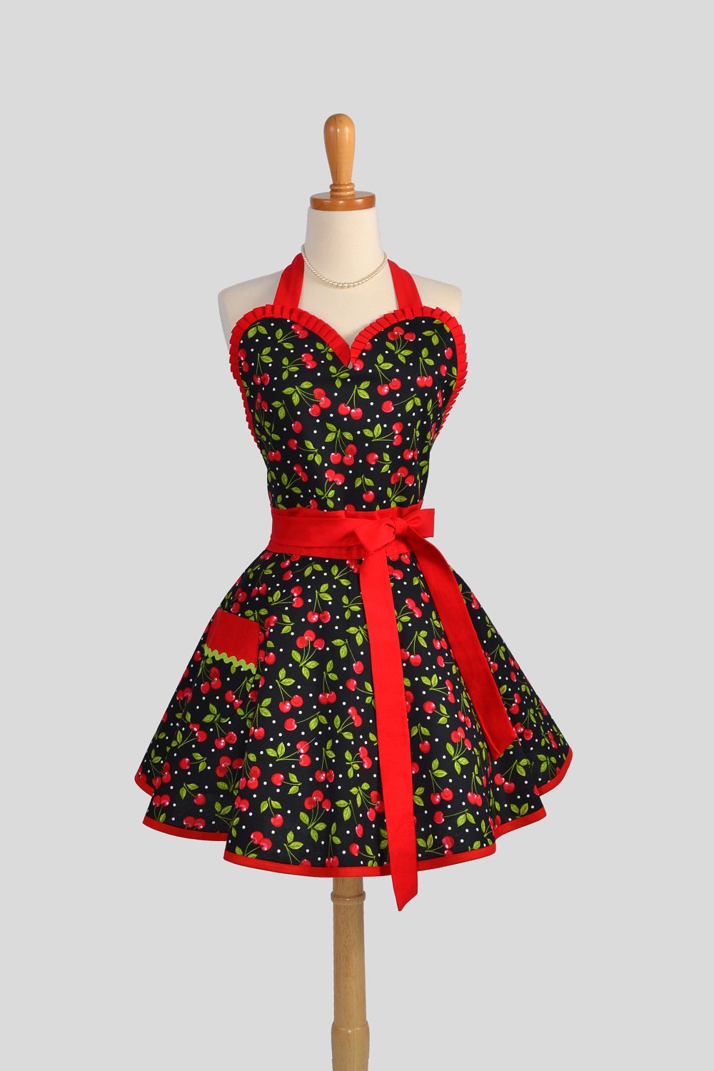 Sexy Retro Pinup Apron : Flirty and Cute Ruffled by CreativeChics