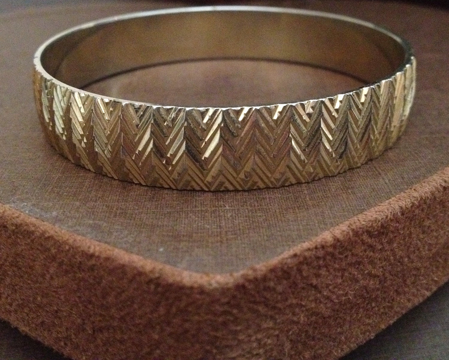 SALE... In season Shimmering Gold tone Diamond cut Bangle/Bracelet