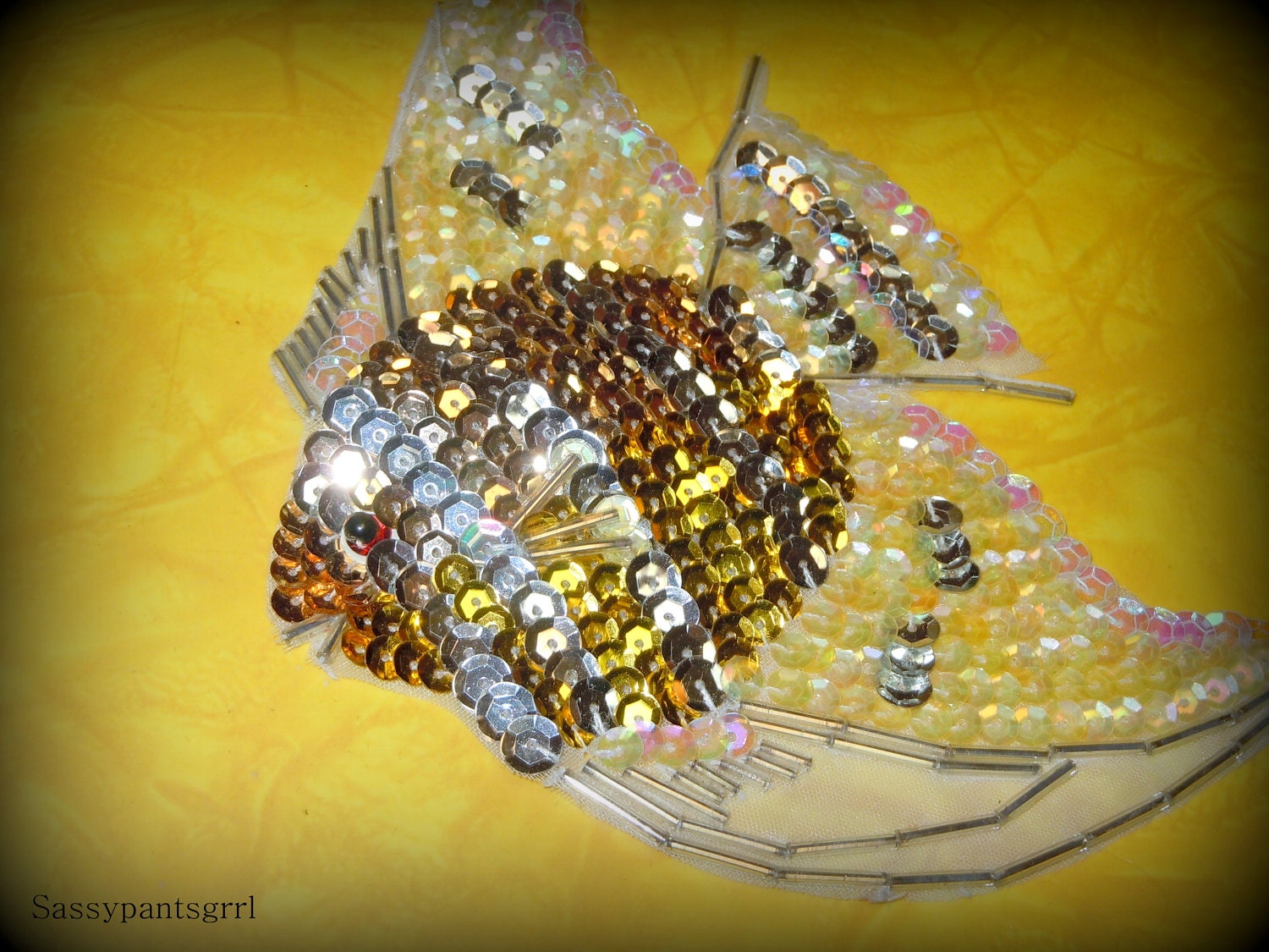 VINTAGE Beaded and Sequin Angel Fish Applique. Retro Kitsch. Free Shipping.