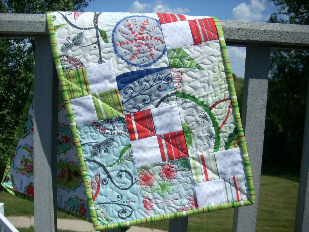 Wrenly Christmas tablerunner - FREE SHIPPING