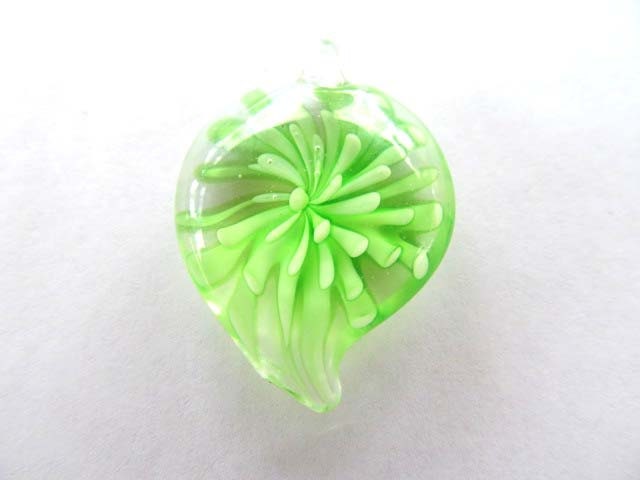 Glass Pendant, 34mm x 22mm, 1 Piece, Green Starburst Pattern